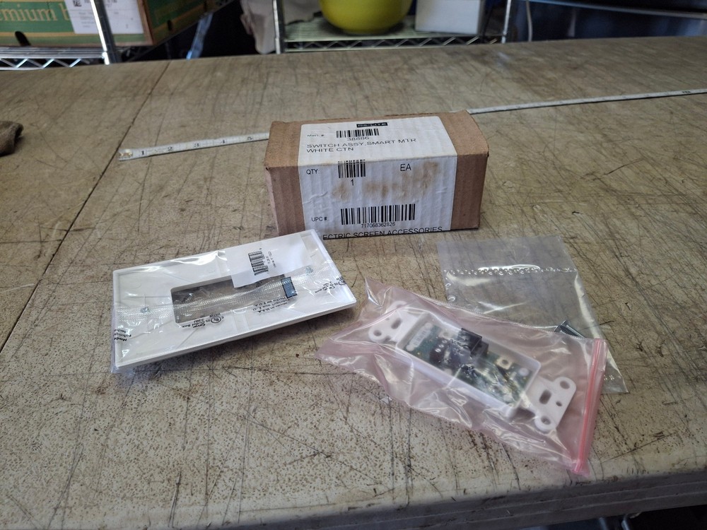 Da-Lite 38886 Built-In Smart Motor Hardware Kit Switch White