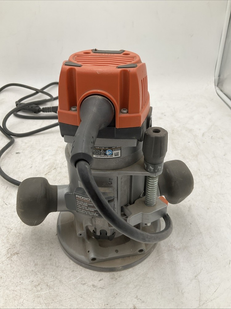 Ridgid R2901 Router with R2911 Base