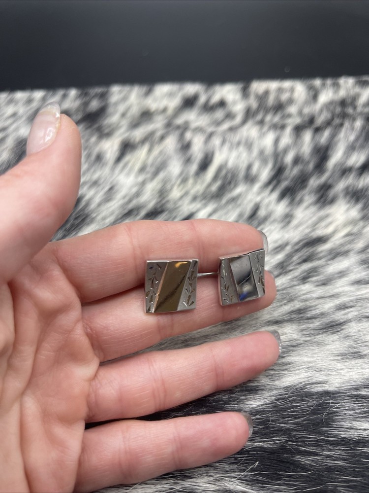 Stunning Silvertone Vintage Cuff Links #Q35