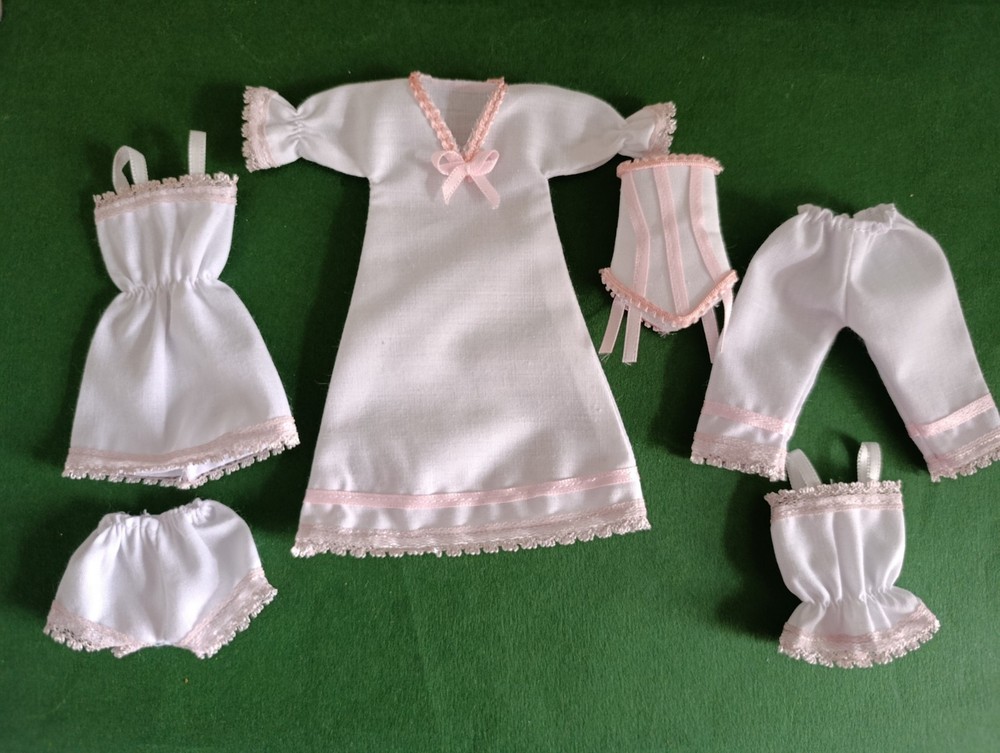 1:12 Scale Dolls Clothes