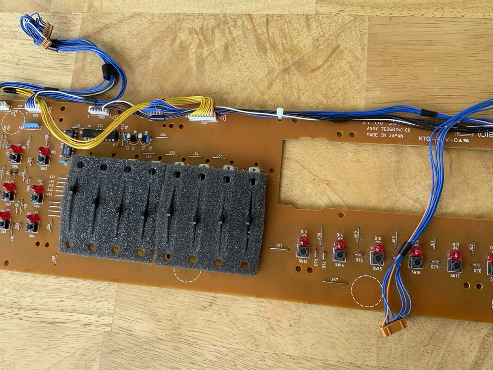 ROLAND JV-80 Display Panel Board (Switch Board A). Great Condition.