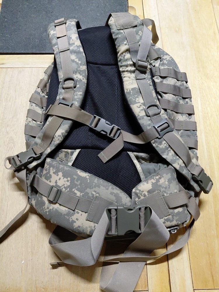 Mititary SEATEC BACKPACK W/ 2 POUCH