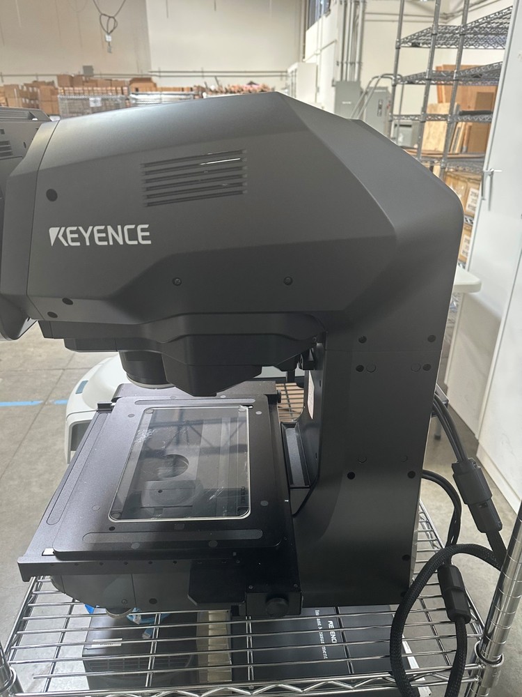 Keyence LM-1100 Vision Measurement System
