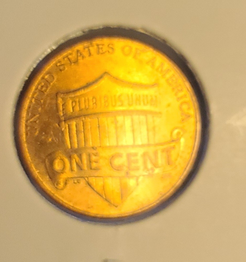 2011 Lincoln Head Shield Penny Cent Obverse Die Crack Error "WE"
