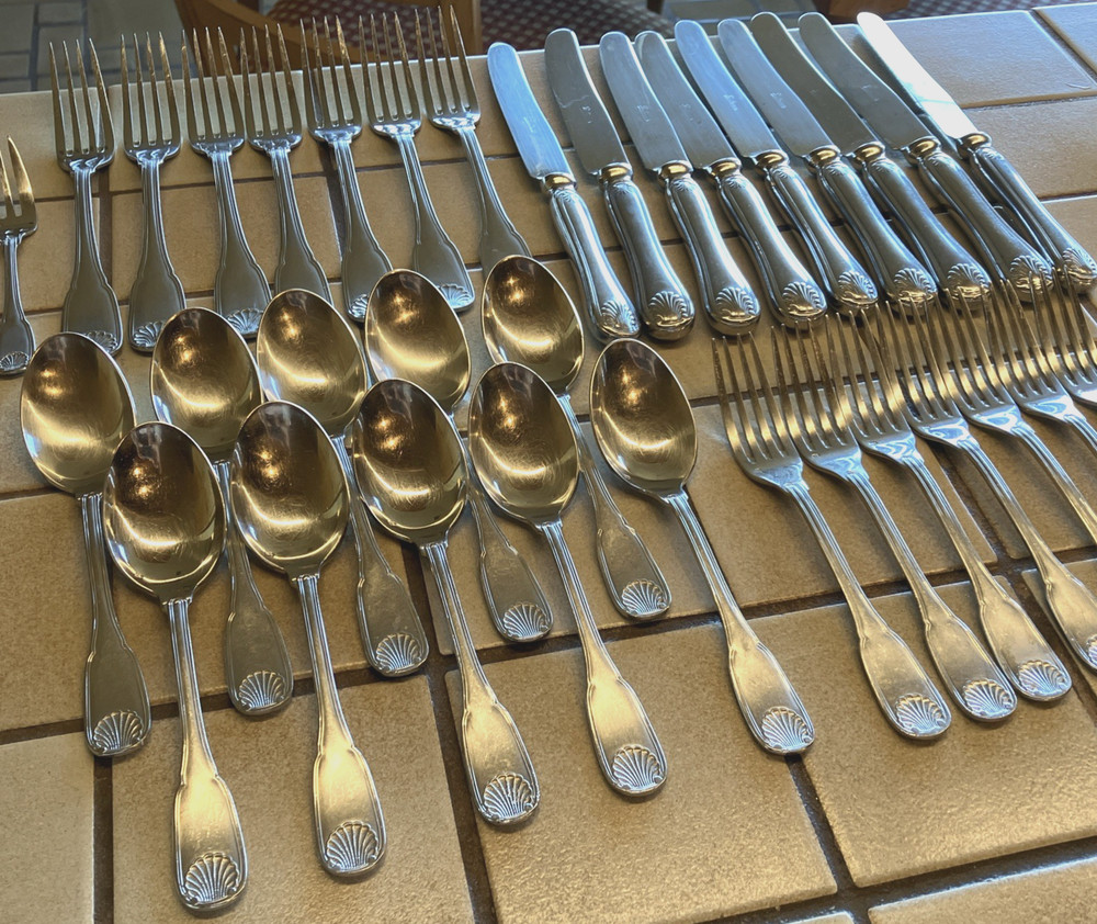 INOX BELINOX (BL) SHELL PATTERN 35-PIECE STAINLESS STEEL FLATWARE SET SERVICE 7+