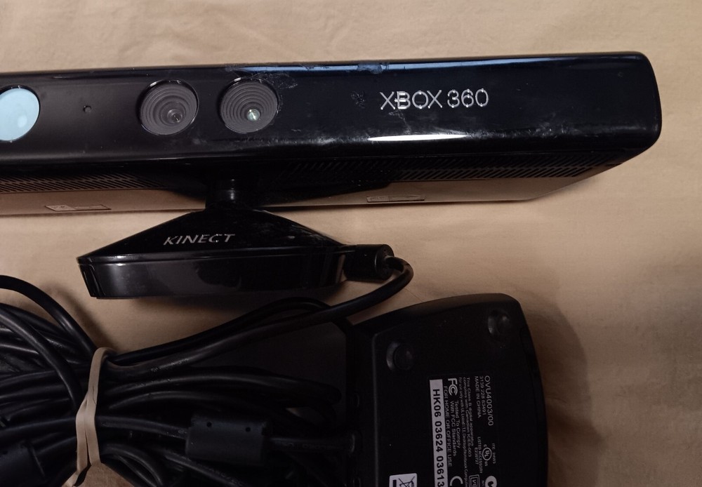 KINECT Sensor Bar and media extender- Microsoft Xbox 360