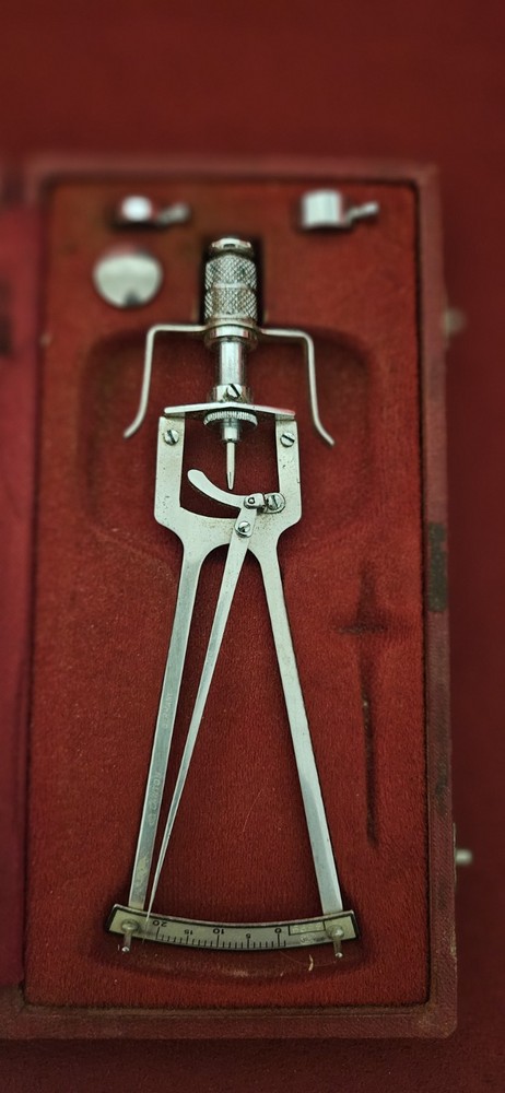 Vintage Eye Testing Tonometer Medical Toolkit