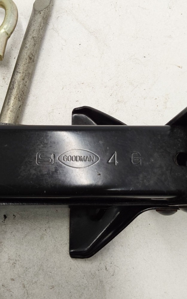 2004 Mazda 3 Tire changing kit Jack and Tools OEM