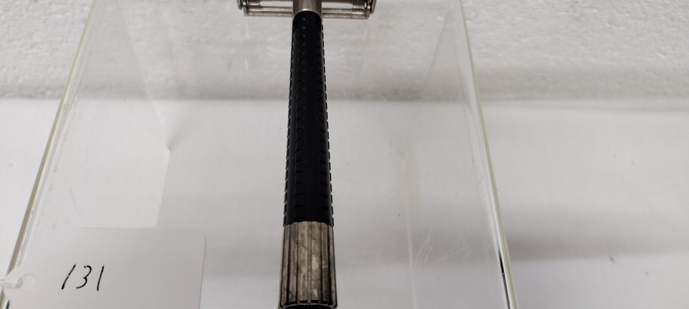 Vintage Schick Double Edge Safety Razor Black Handle TTO