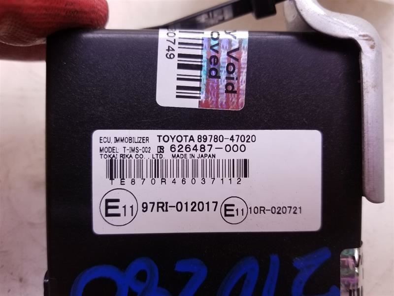 04-06 TOYOTA PRIUS ANTI THEFT LOCKING CONTROL MODULE CHASSIS ECM ASSEMBLY