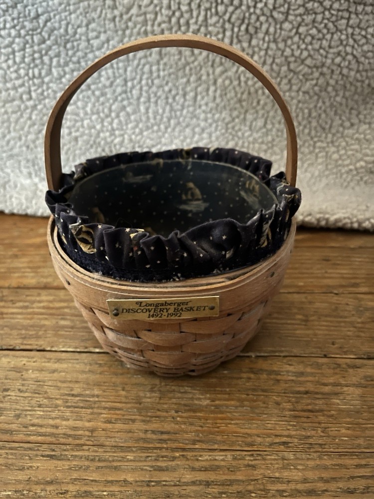 Longaberger Discovery Basket 1492-1992 with Fabric Liner, Protector and Handle