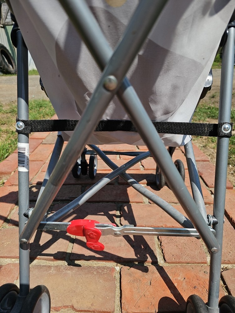 Cosco Umbrella Stroller with Lightweight Frame and Compact Fold