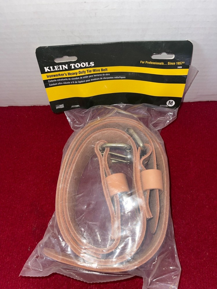 Klein Tools 5420 Ironworker's Heavy-Duty Leather Tie-Wire Belt, Medium
