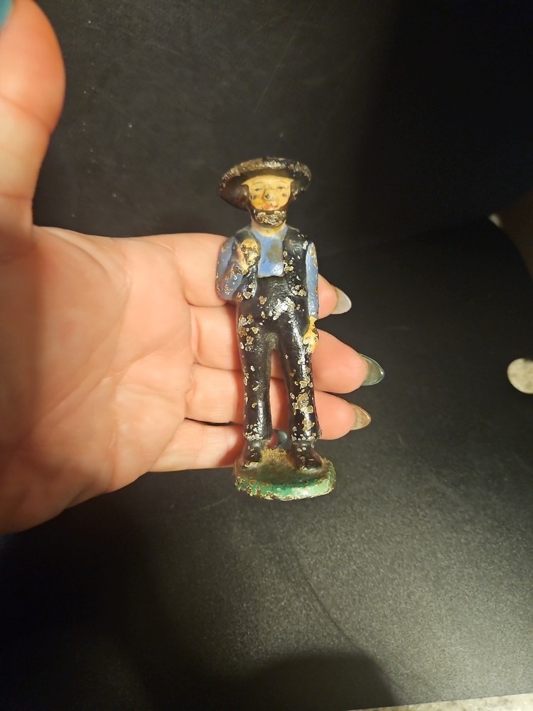 VINTAGE ~ Amish Boy - Cast Iron & Hand Painted