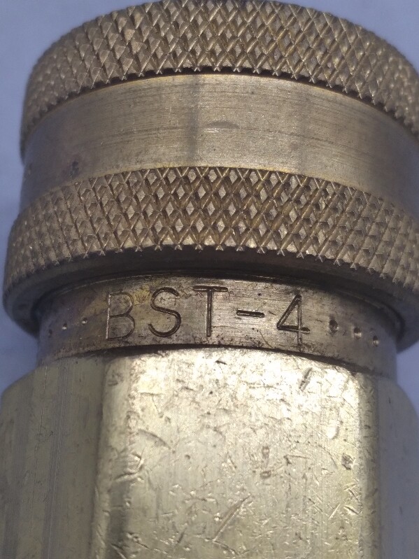NEW Eaton Hansen BST-4 Quick Connect Coupling 1/2"