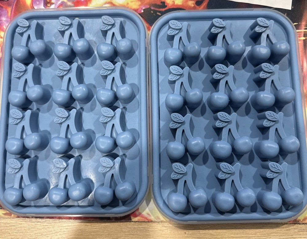 (2 Pack) Novelty Ice Trays 🍒 Free Shipping