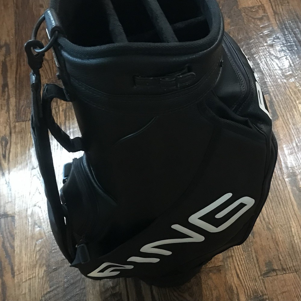Ping Golf Bag/Pre-Owned Good Condition