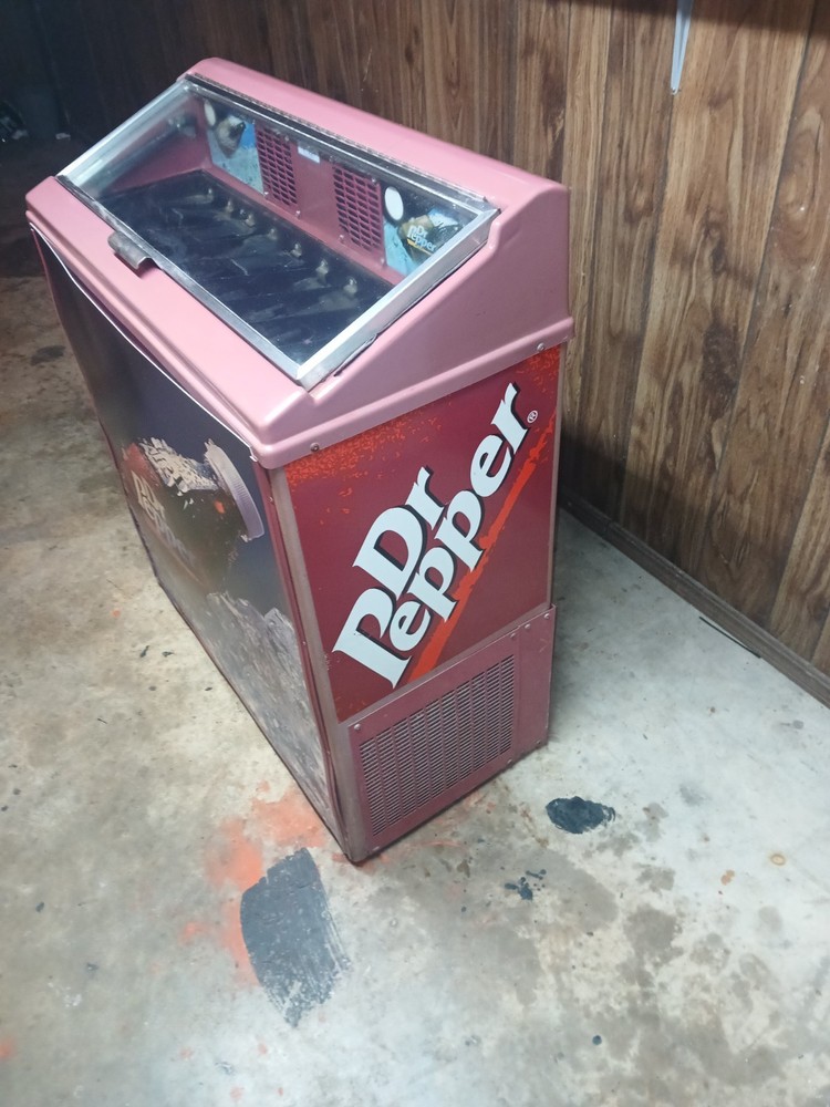 Dr Pepper Antique Soda Machine