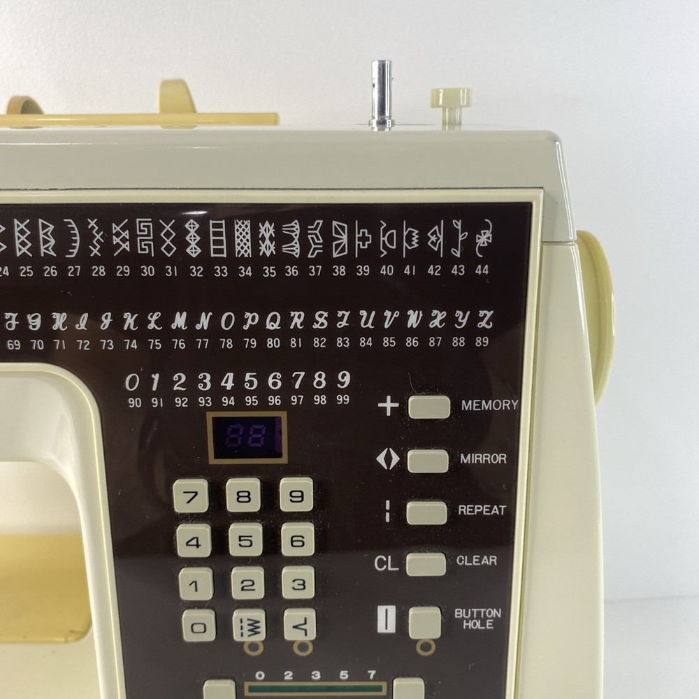 Vintage White 8000 Computerized Sewing Machine With Pedal Tested