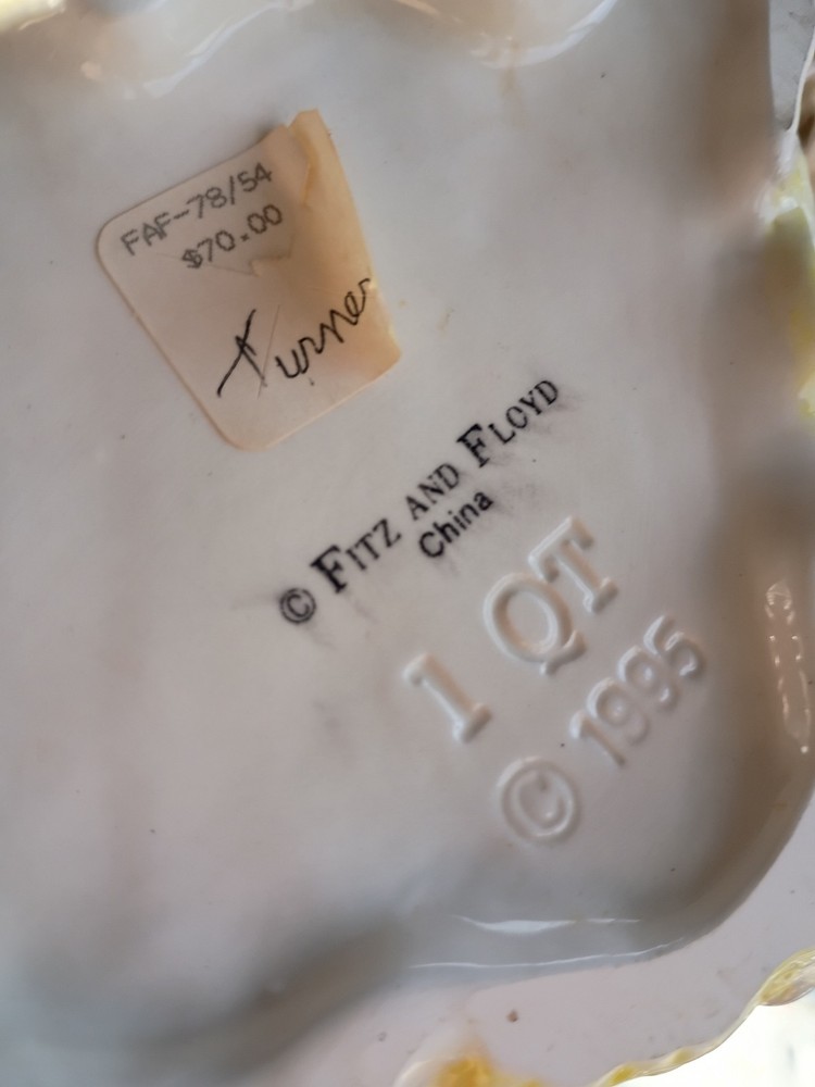 Fitz & Floyd "Bustles and Beaus" 1995 1 Quart Pitcher