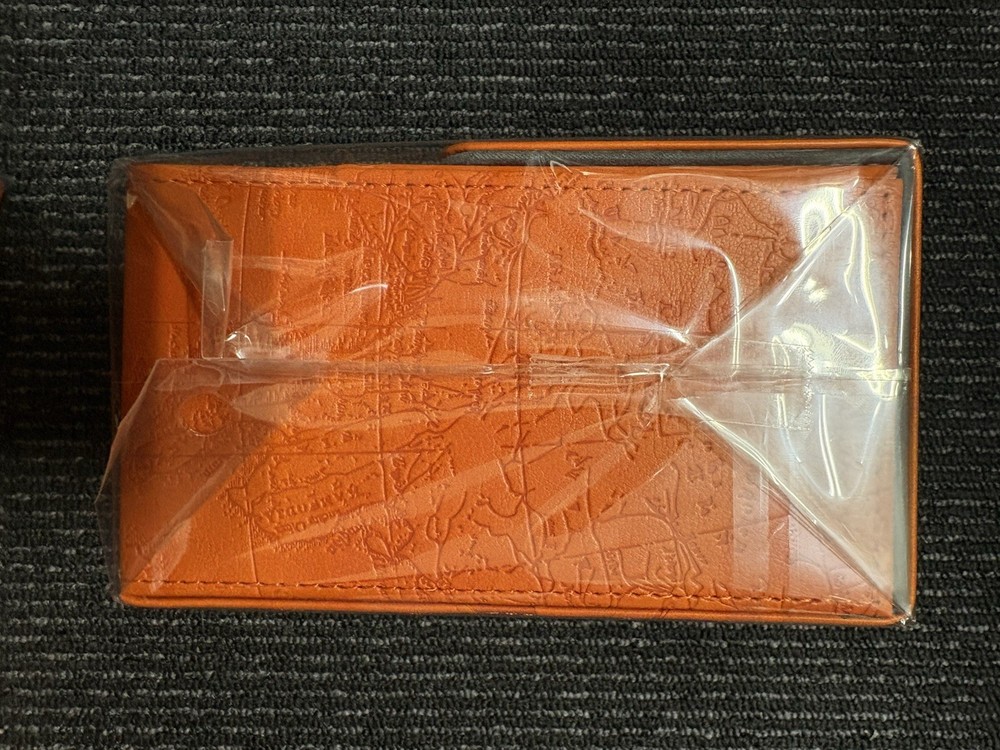 ONE PIECE Card Game 3rd ANNIVERSARY Leather Card Case & Leather Storage Box