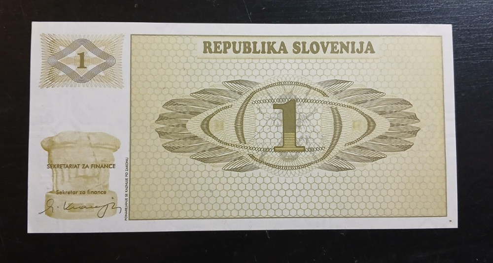 REPUBLIKA SLOVENIJA Note UNC.