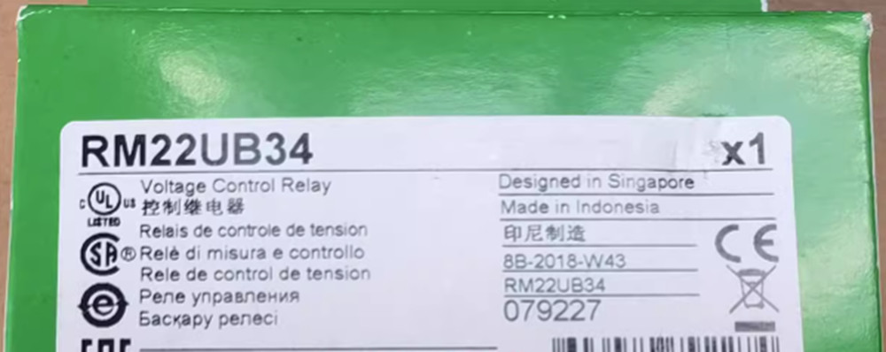 New In Box SCHNEIDER RM22UB34