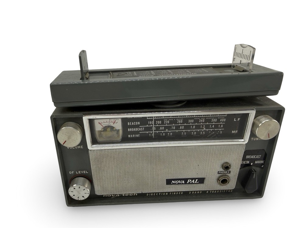 NOVA-TECH Nova Pal Direction Finder 3 Band Transistor Broadcast Receiver