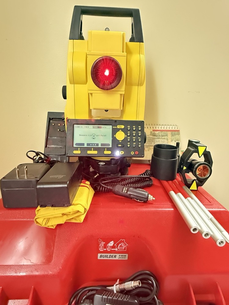Leica BUILDER R100M power SET Total Station
