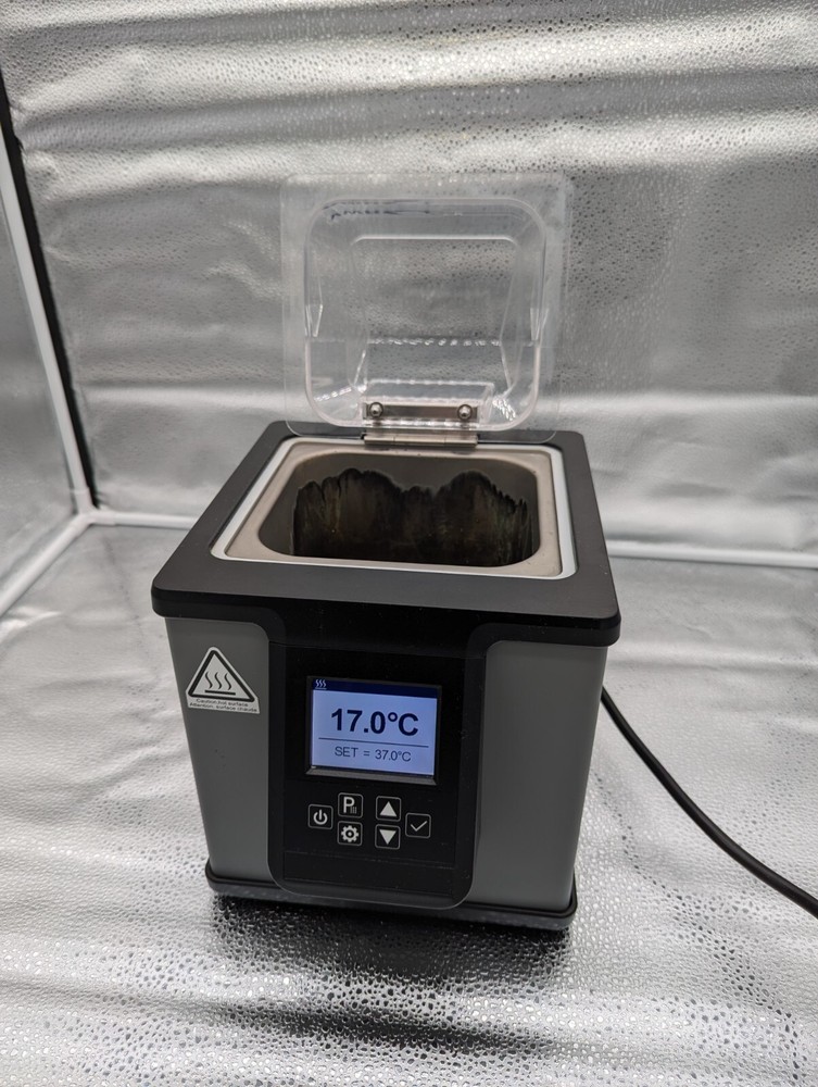 Polyscience WBE02 2L Water Bath Used See Ad