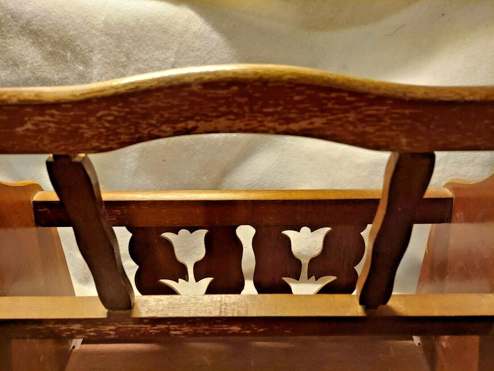 VINTAGE WOOD MAGAZINE RACK HOLDER