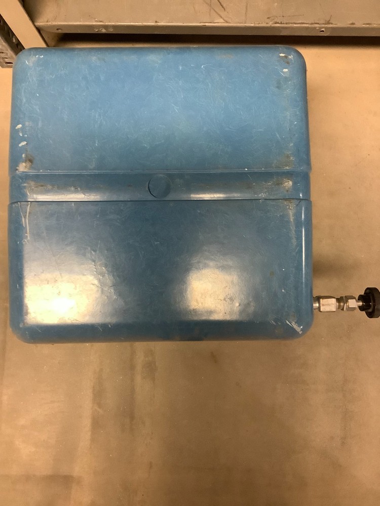 Lab Con Co lab equipment, possibly a heat chamber