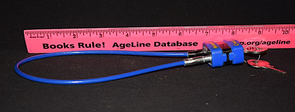 Mossberg Cable Lock ~ Gun Firearm ~ Blue  + 2 Keys