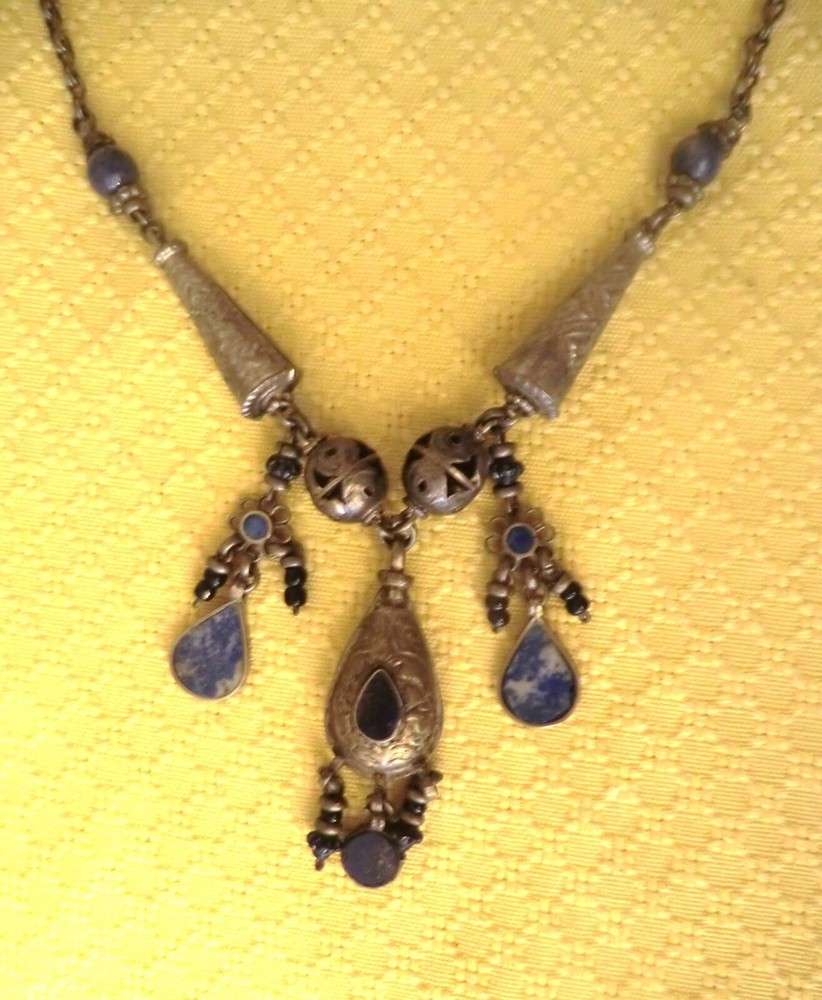 AFGHANI LAPIS LAZULI NECKLACE - DELICATE DESIGN