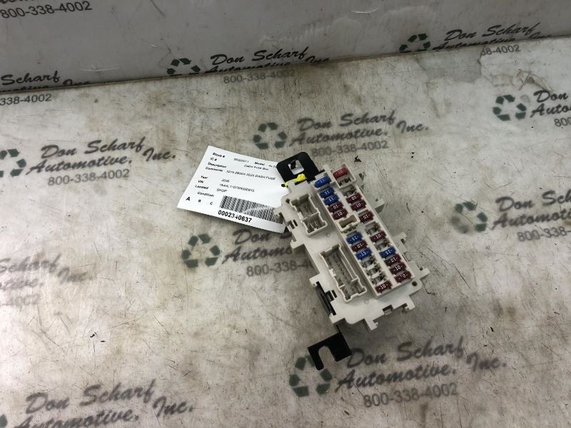 ALTIMA    2006 Fuse Box, Cabin 357136-1