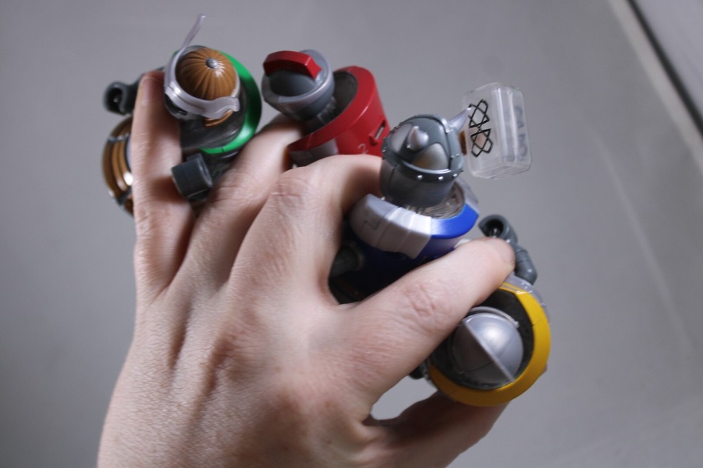 Hexbug Micro Titans Vortex Brawler Bots Samurai and Knight Viking Lot