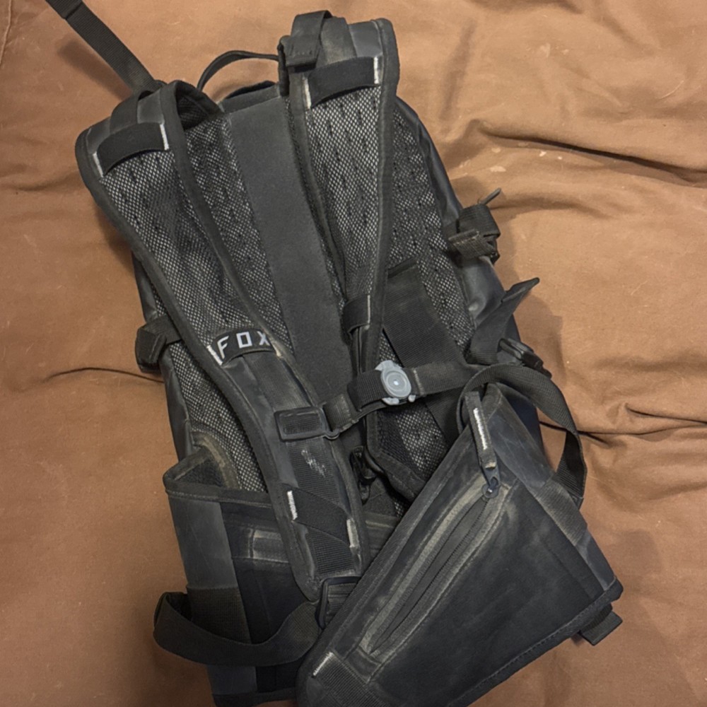 Fox utility hydration pack