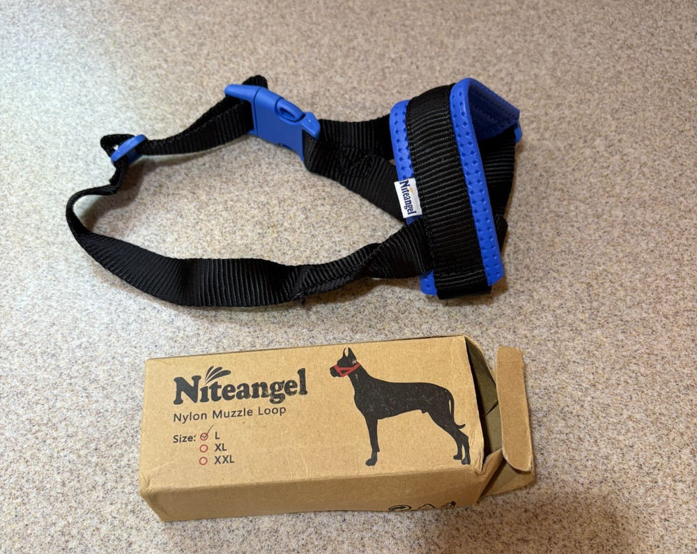 NIB Niteangel Nylon Dog Muzzle Loop Size Large Blue & Black