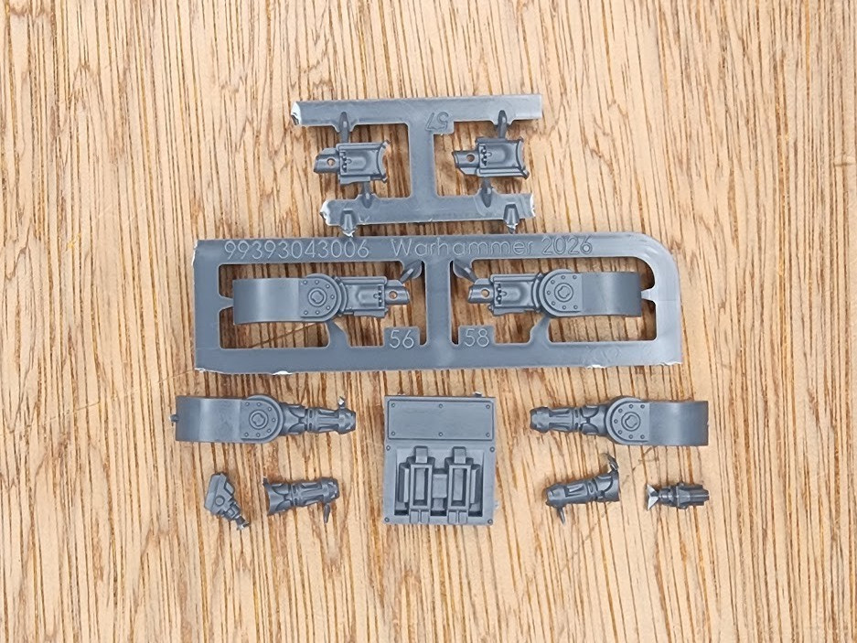 Warhammer 40k Custodes Coronus Neutronium Cascade Projector, Lastrum Bolt Bits