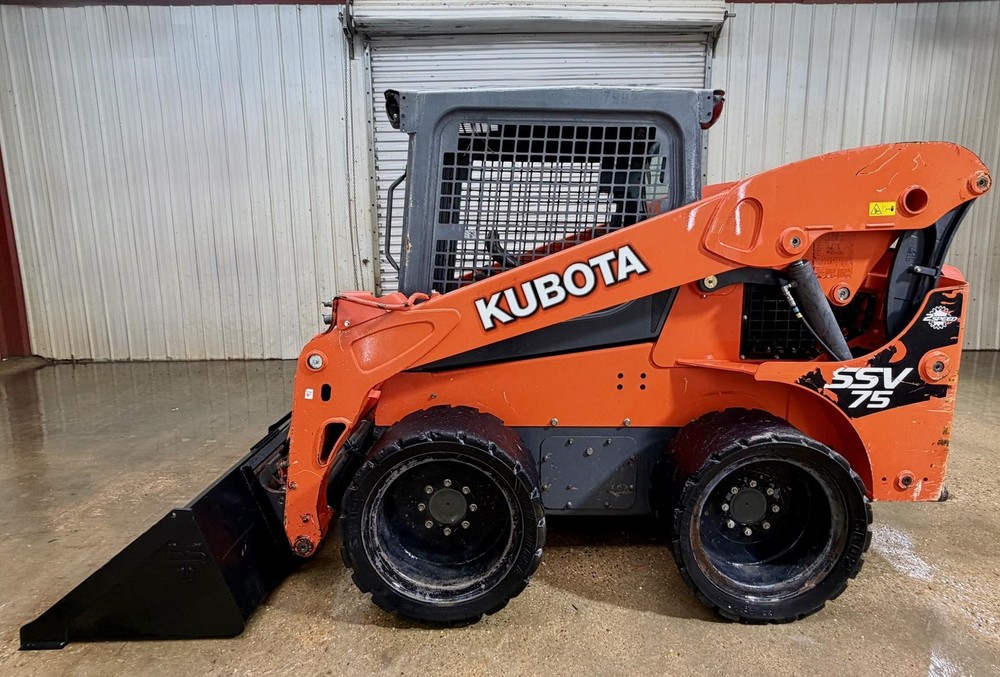 2016 KUBOTA SSV75 STANDARD FLOW OROPS SKID STEER WHEEL LOADER