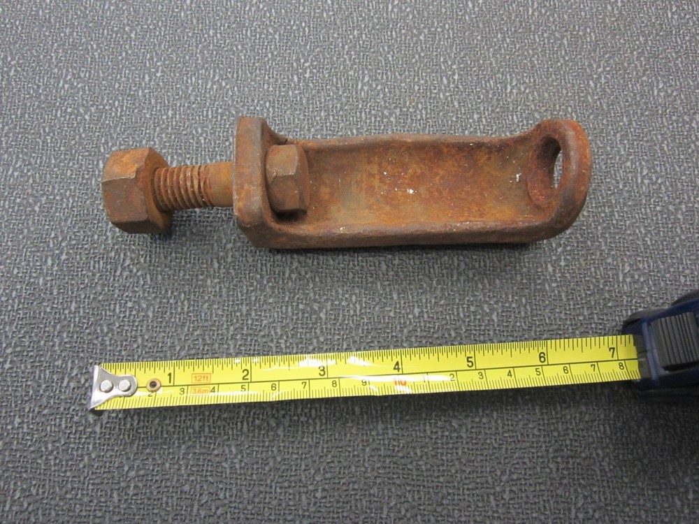 CONNECTOR - FARM TOOL - WITH BOLT AND NUT 4-5/8" Long
