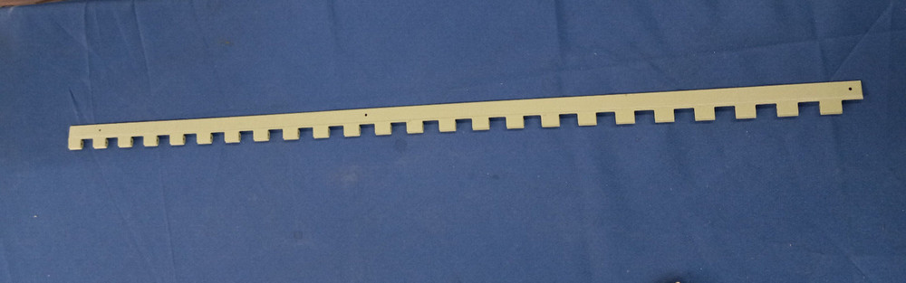Cessna P/N 0851170-16 HINGE HALF