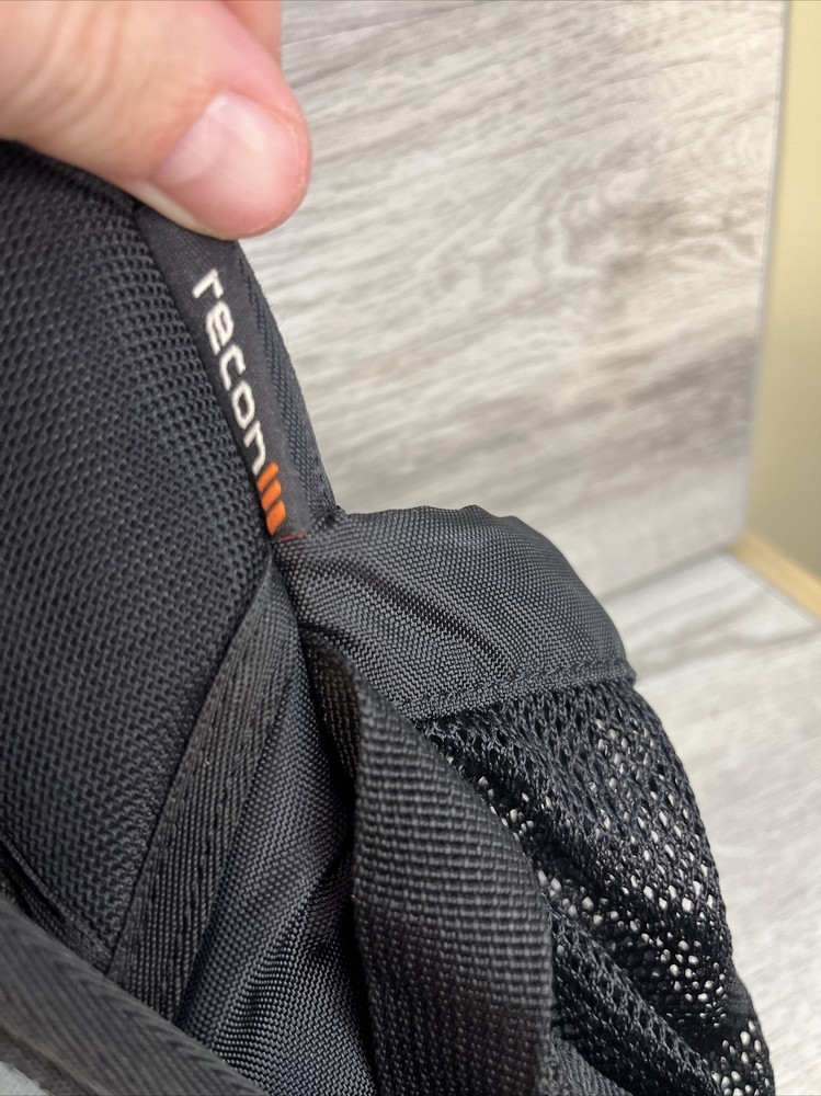 Ogio Recon Backpack Hiking Tek Spec Straps Pockets 2003 VGUC