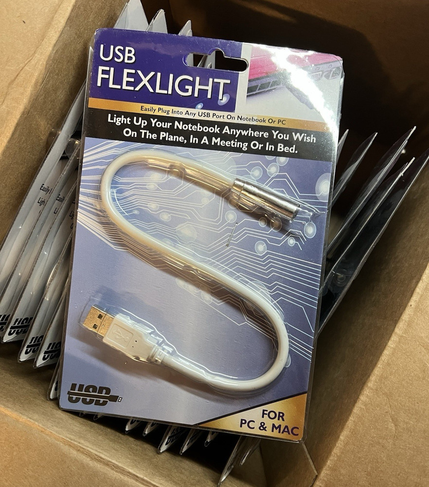 Box of 19 Individually Packaged 3 Watt USB Flexlights