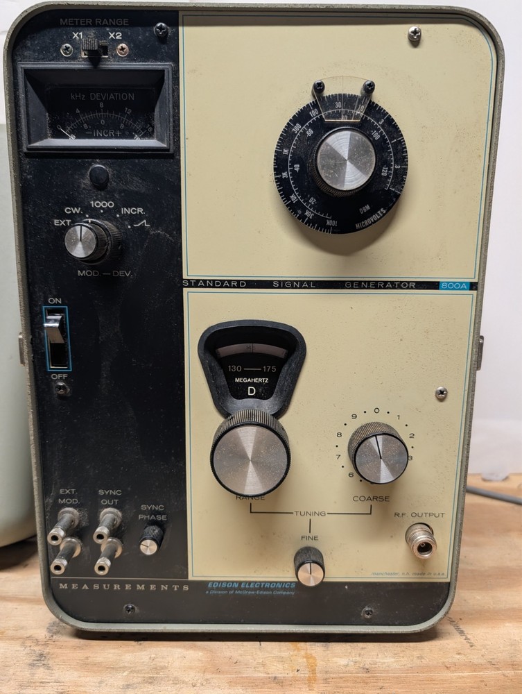 Edison Electronics 800A RF Signal Generator