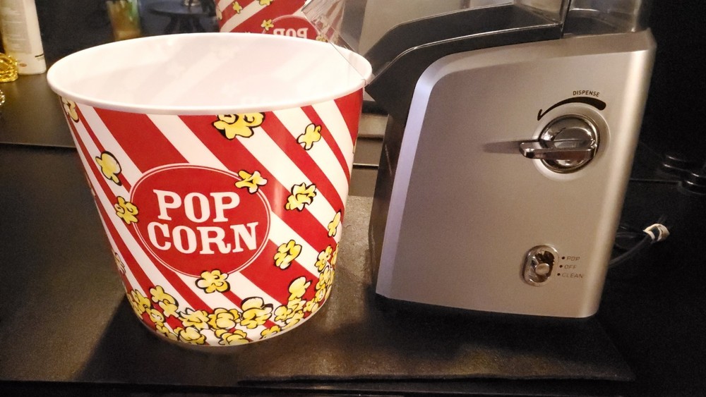West Bend Movie Night Popcorn Maker Combo
