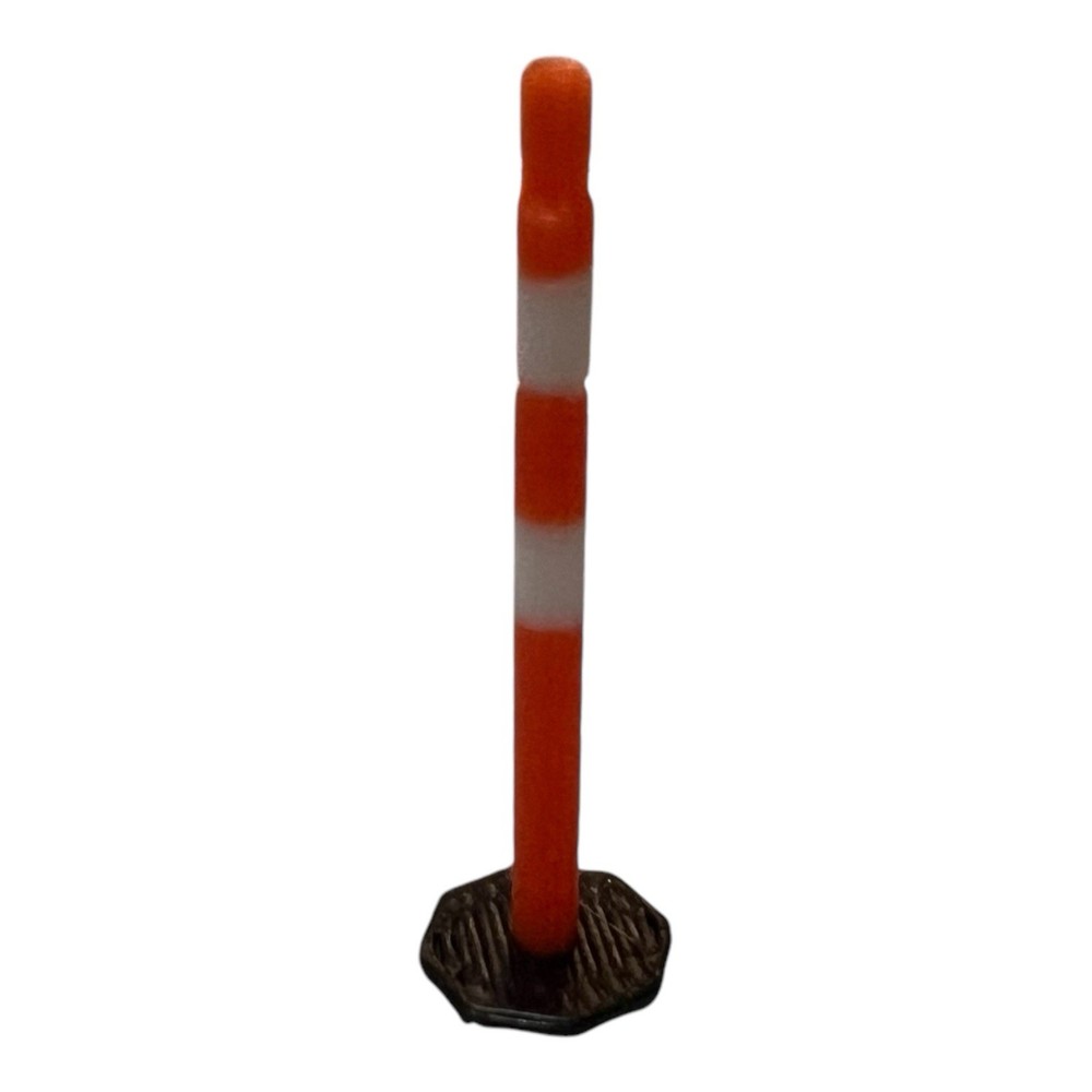 1/50 Scale Traffic Delineators *24 Pack* White Bands