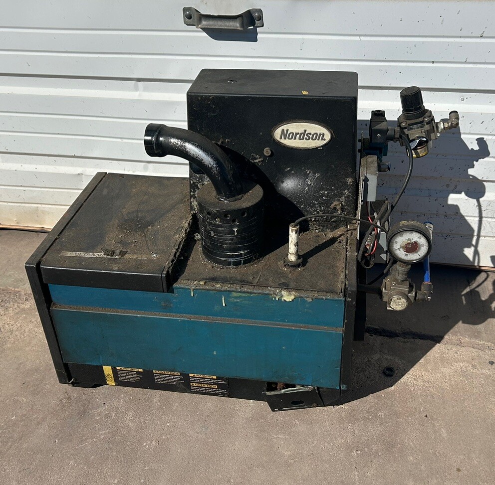 Nordson 3400V-1EAV4E/A Hot Melt Adhesive Glue Applicator System