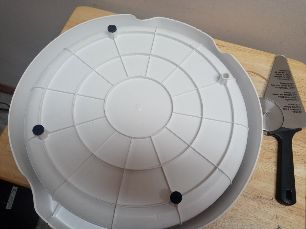 NuWave Pro Infrared Oven Extender Ring Model 20301-20304 White & Pizza Cutter