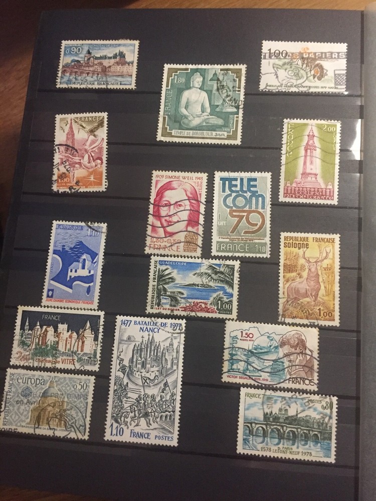 stamps complete binder of 173 stamps